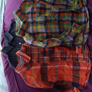 Bundle of two button-up plaid size 3T